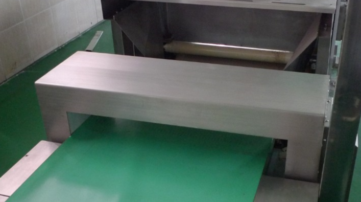 Detector de metal de precio de New Factory de Sinobake para la línea de producción de galletas
